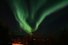 280px-Aurora_Borealis_Salangen1.jpg