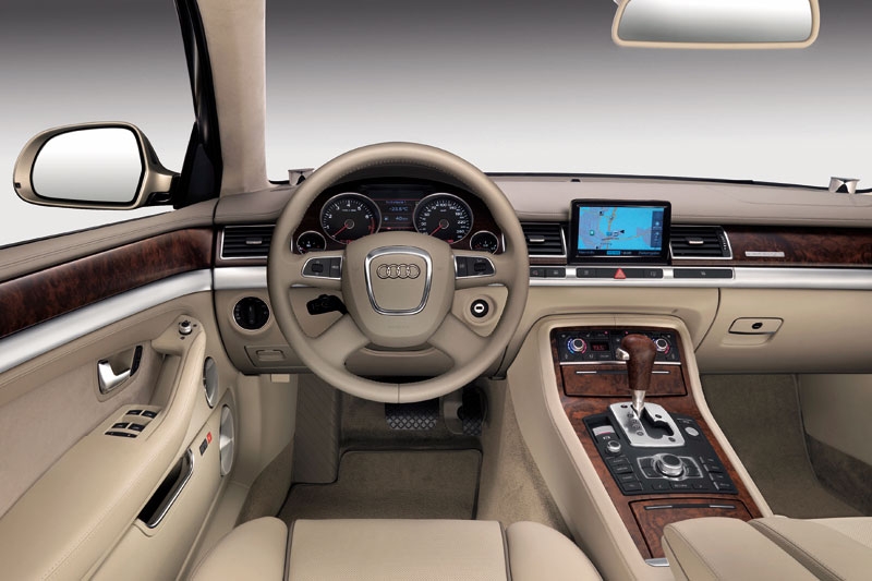 audi-a8-interno-800x540.jpg